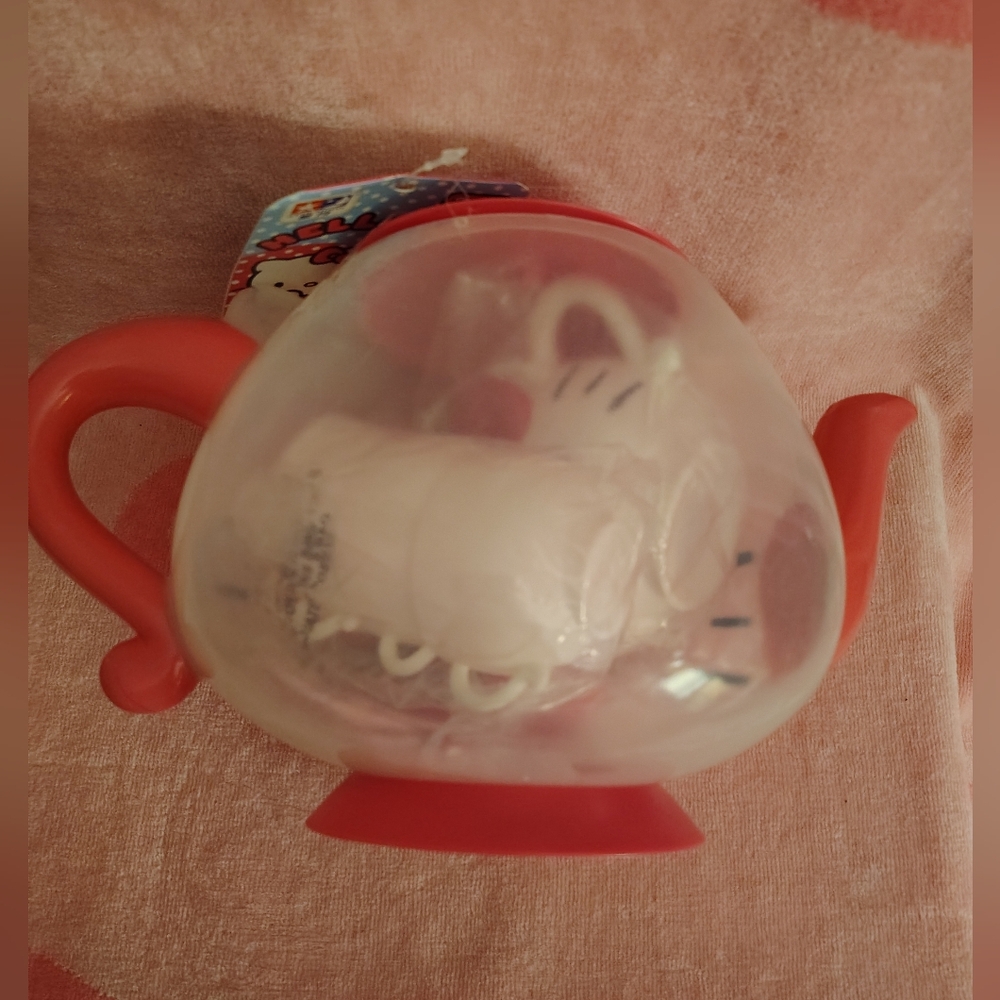 EXCLUSIVE - Hello Kitty Officially Licensed Tea Party Playset - Picture 8 of 12